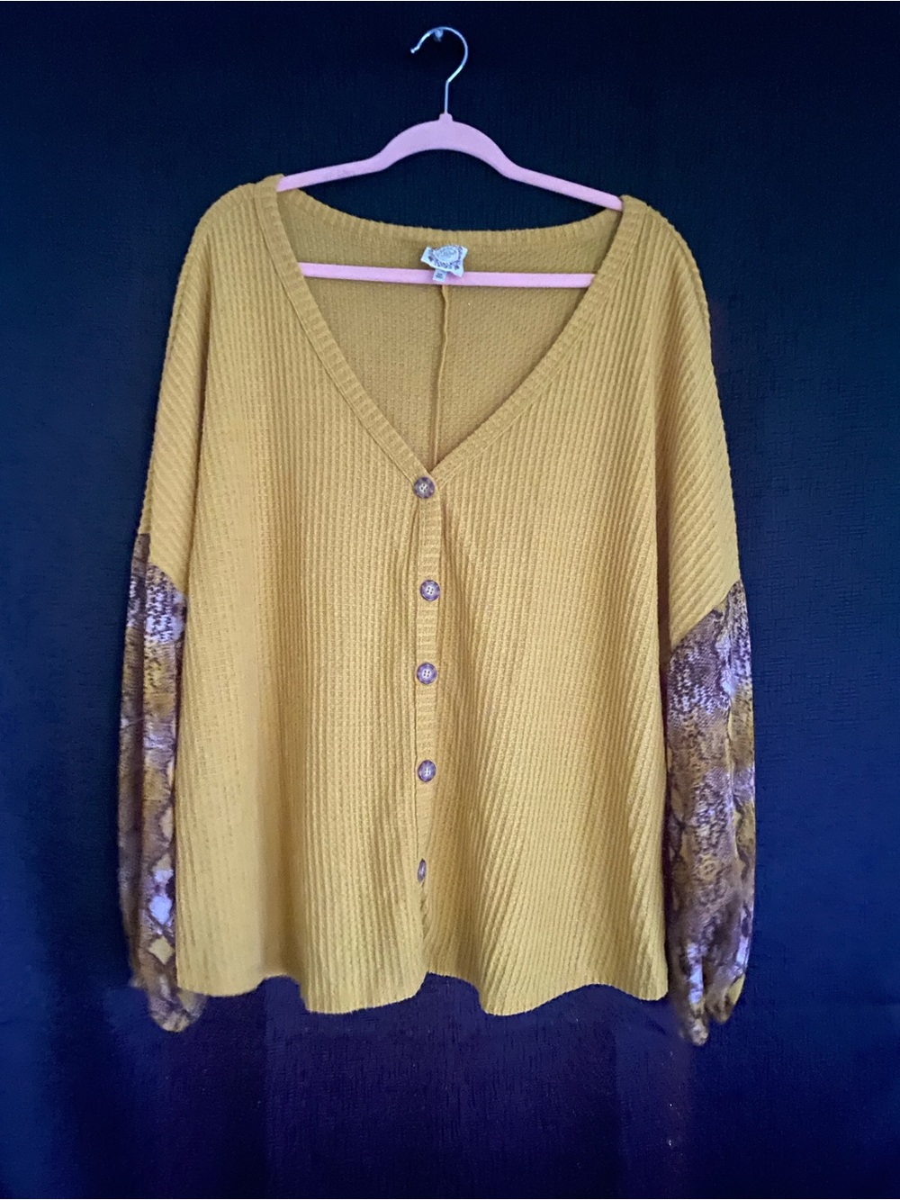 Trueself - Mustard Yellow V-Neck with Patterned Sleeves size 2X